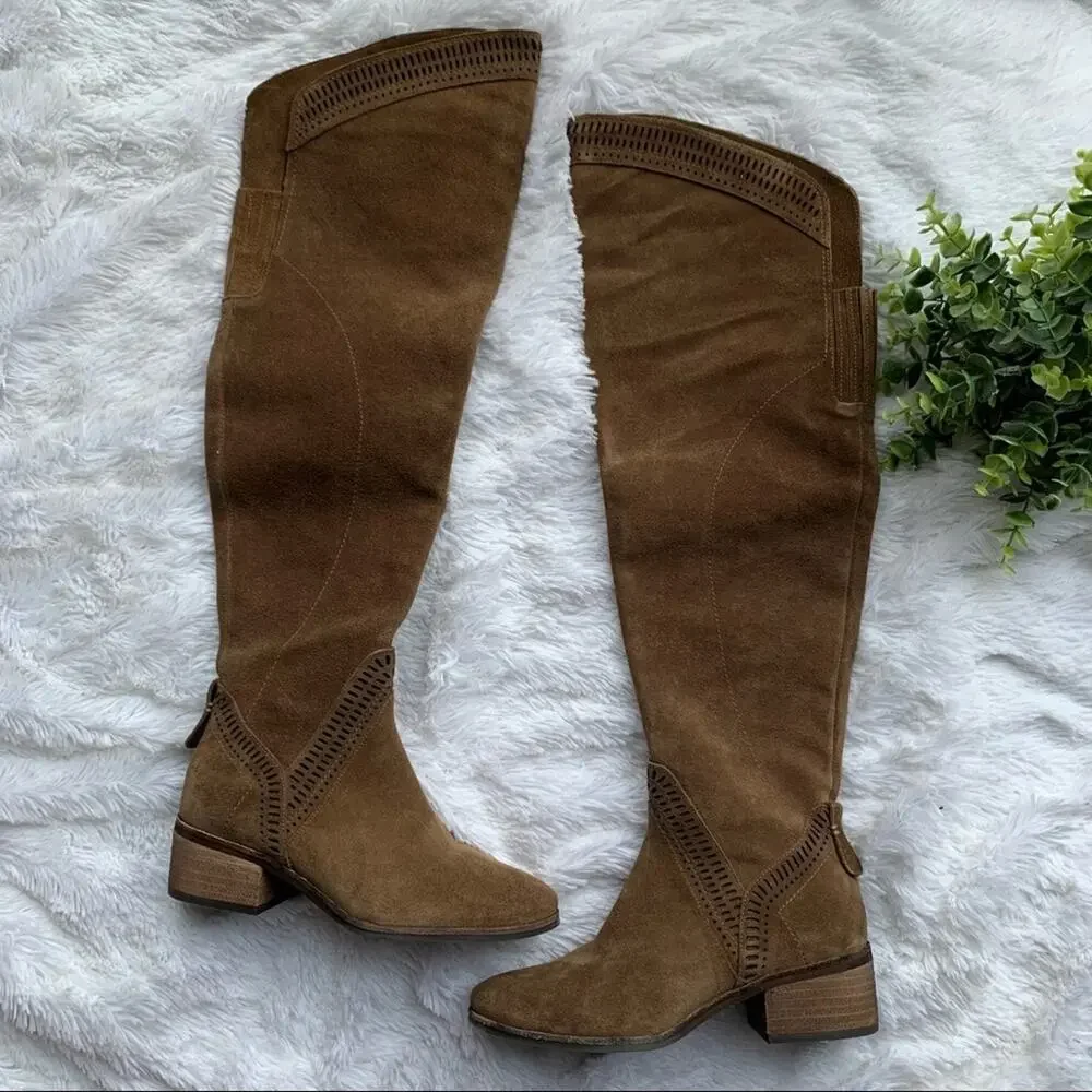Vince Camuto | New In Box Size 6 Camel Karinda Leather Boots